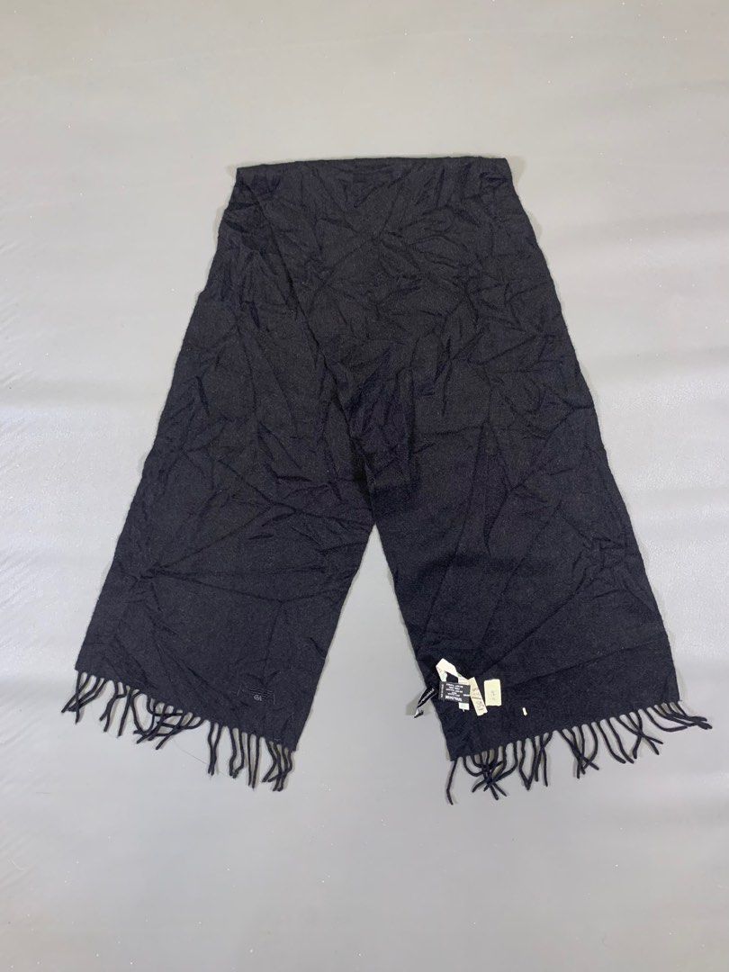 Emporio Armani Scarf (Category: Scarves) located in Mabalacat. Submitted by leascollection (Listing ID 1351567289, Image 2). Description: Emporio Armani Scarf #79 Dimension ( Medida /Tape Measure) Size: 150 x28cm Price: 550 + Shipping Fee.