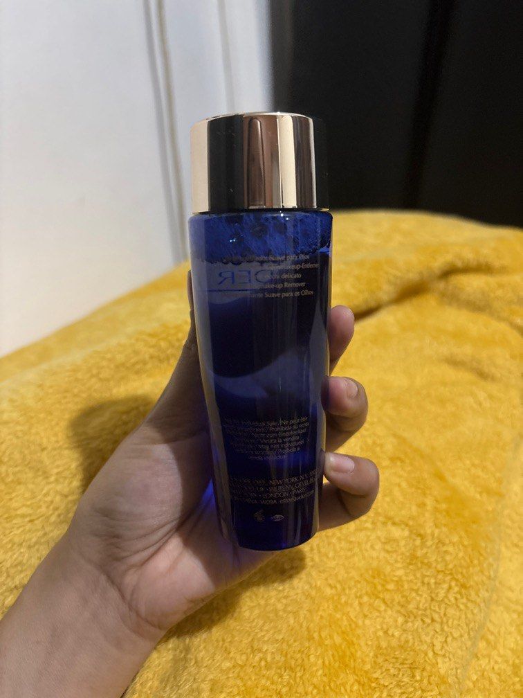 Estee Lauder Make up Remover (Category: Makeup) located in Quezon City. Submitted by tokyodont (Listing ID 1351524274, Image 2). Description: Padala lang from US Almost full. .