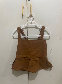 (Category: ) located in . Submitted by ct.closet (Listing ID 1351489636, Image 1). Description: .