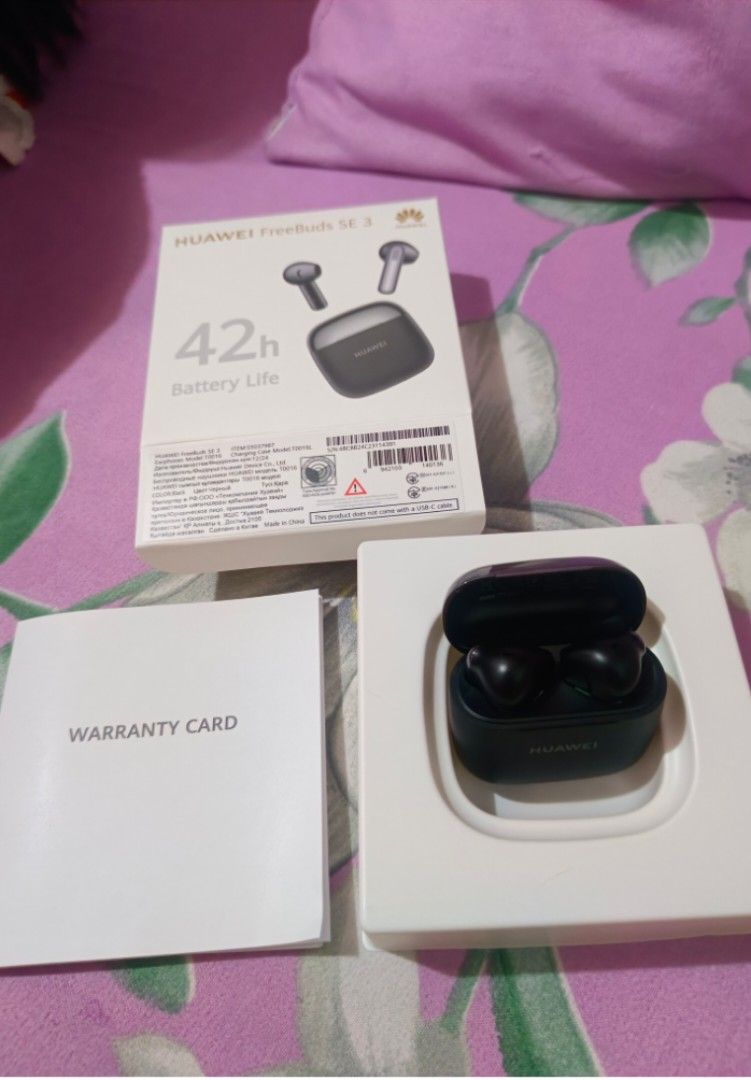 Huawei Freebuds SE 3 (Category: Earphones) located in Quezon City. Submitted by bebelablabnimylad (Listing ID 1351486421, Image 3). Description: HUAWEI FreeBuds SE 3 · 42-Hour Battery Life · Fine-grained Meets Futuristic · 3-Hour Listening on a 10-minute Charge · Long Press to Pair · Robust Bluetooth 5.4 *Just opened the box for testing RFS: wrong color.