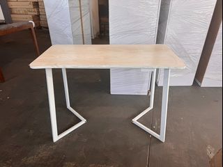 (Category: ) located in . Submitted by priceworthfurniture (Listing ID 1351456706, Image 1). Description: .