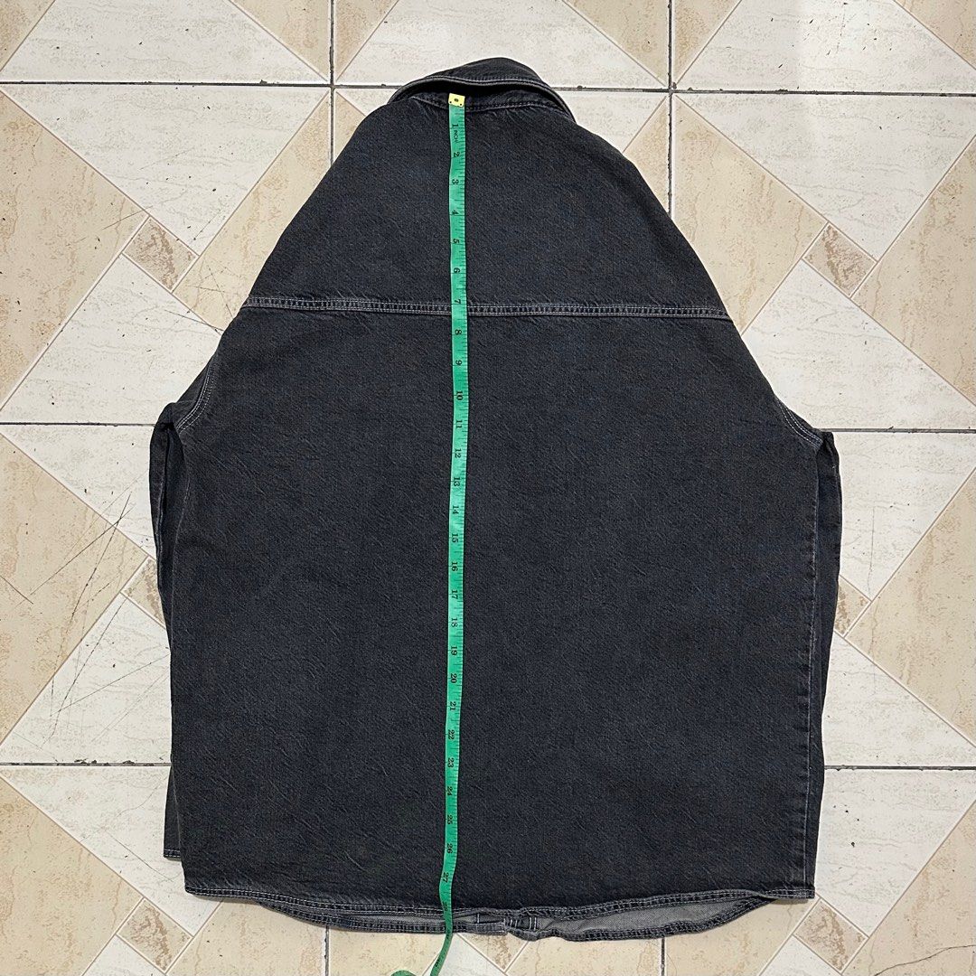 Jacket (Category: Coats, Jackets and Outerwear) located in Caloocan City. Submitted by mpatientt (Listing ID 1351436112, Image 3). Description: • super ganda as in (dm for ww pic) • xs on tag but oversized fit • no issues • both pockets and buttons are functional • bought for approx. 1800, selling it less than half the price • buyer will shoulder sf.