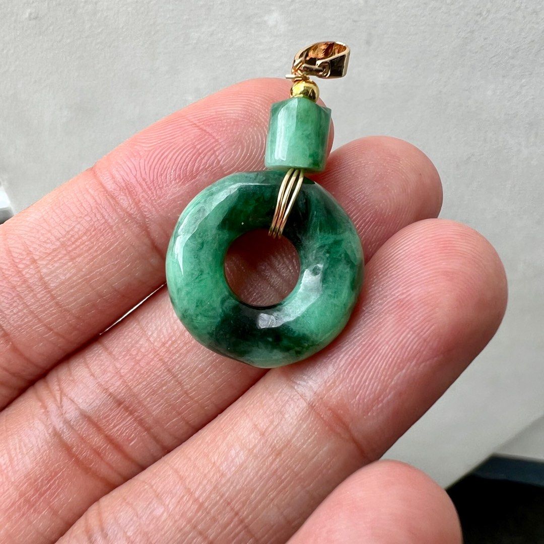 Jade Spicy Green Donut Pendant (Category: Precious Stones) located in Manila. Submitted by crystalstoreph (Listing ID 1351500907, Image 2). Description: Authentic and Natural Burmese Spicy Green Jade Round Donut Pendant People believe jade pendants bring optimism and satisfaction. Jadeite pendants are popular jewelry and art. Jadeite pendants calm shocks, fend against good luck and protect against evil. It is believed that jade provides healing, 
