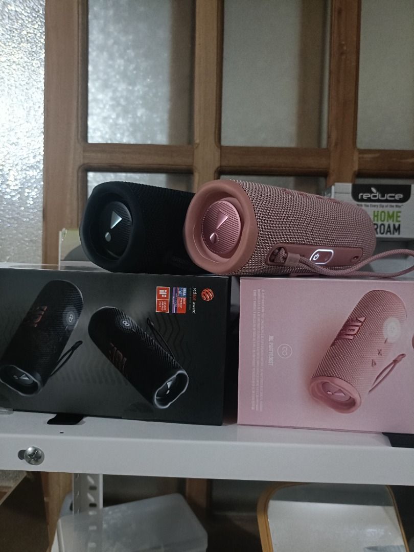 JBL Flip 6 (Category: Soundbars, Speakers & Amplifiers) located in Manila. Submitted by janren21 (Listing ID 1351484991, Image 3). Description: Authentic JBL Flip 6 Bluetooth Speaker 2 units available (black and pink) Both brand new and opened for checking Honest issue: no warranty kasi gift from overseas Php 5500 per unit Willing to sell at P10k for both Priority yung bibilhin both..
