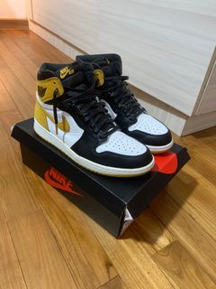 (Category: ) located in . Submitted by the_sneaker_basement (Listing ID 1351506487, Image 1). Description: .