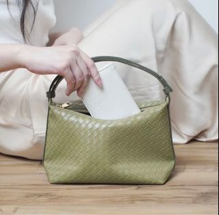 (Kategori: ) berada di . Dikirim oleh kikiwardani (ID iklan 1351496141, Gambar 1). Deskripsi: .