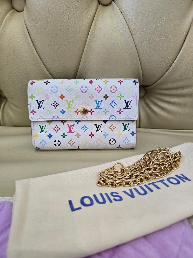 😱Legit💯LV Chain Wallet (Category: Luxury Bags & Wallets) located in General Santos City (Dadiangas). Submitted by braverabbit.67 (Listing ID 1351514257, Image 2). Description: Legit/Authentic💯✅ Lv takashi murakami wallet (Medium) in Very Good Condition 📌fiRST "𝘾𝙁 𝙋𝘼𝙔‼️firST 𝙎𝙀𝙍𝙑𝙀‼️ ‼️𝗦𝘂𝗿𝗲 𝗯𝘂𝘆𝗲𝗿 𝗺𝗮𝘆 𝗿𝗲𝗾𝘂𝗲𝗦𝘁 𝗺𝗼𝗿𝗲 𝗱𝗲𝘁𝗮𝗶𝗹𝗲𝗱 𝗽𝗶𝗰𝗦📸📸.