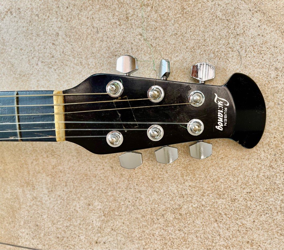 Lumanog guitar (Category: Musical Instruments) located in Manila. Submitted by jacob.so (Listing ID 1351491499, Image 2). Description: .