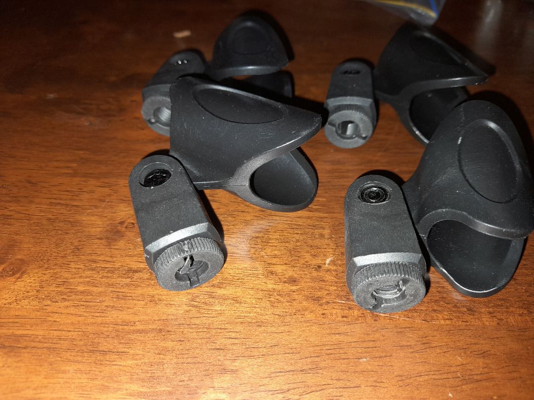 **BNEW** Microphone Holder for Mic Stand 4 PCS (Category: Microphones) located in Las Pinas. Submitted by ninodpmas (Listing ID 1351500731, Image 2). Description: **BNEW** Microphone Holder for Mic Stand 4 PCS.