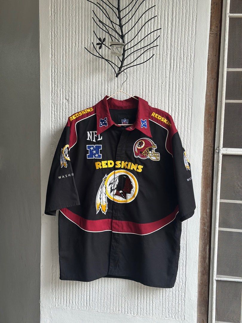 NFL Authentic Red skin polo (Category: Tshirts & Polo Shirts ) located in Makati City. Submitted by patrickkkk22 (Listing ID 1351458485, Image 1). Description: Very good condition Makapal heavy cotton Bought sa its vintage 3700 Selling for 3500 Boxy fit! Width -24 Length - 26.