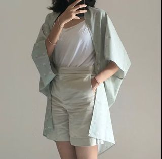 (Kategori: ) berada di . Dikirim oleh usedby4bin (ID iklan 1351592861, Gambar 1). Deskripsi: .