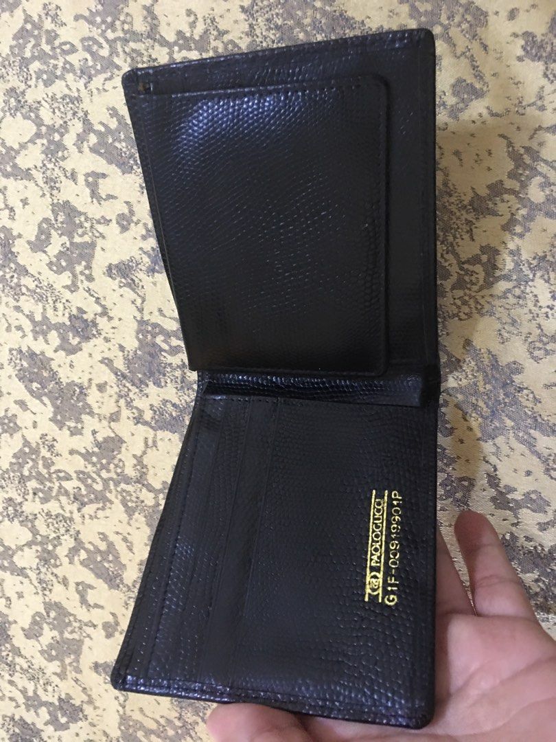 paolo gucci mens wallet (Category: Wallets & Card Holders) located in Mexico. Submitted by needtoletgo87 (Listing ID 1351447768, Image 1). Description: .