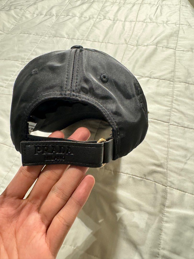 Prada cap (Category: Caps & Hats) located in Taguig. Submitted by unclutter. (Listing ID 1351525020, Image 2). Description: .