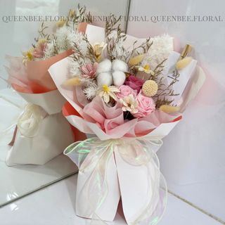 (Category: ) located in . Submitted by queenbee.floral (Listing ID 1351530477, Image 1). Description: .