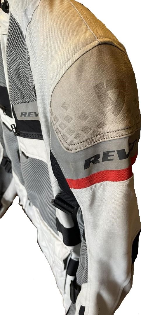 Rev'It Jacket (1) Cayenne Pro Jacket ORIGINAL (Category: Helmets and other Riding Gears) located in Muntinlupa City. Submitted by execoffic56216 (Listing ID 1351433614, Image 3). Description: FOR SALE!!! NEGOTIABLE!! Original Rev'It Cayenne Pro Jacket PHP 14,000 Location: Ayala Alabang Village, Muntinlupa City MOP: GCash or Bank Transfer Shipping Fee shouldered by the buyer.