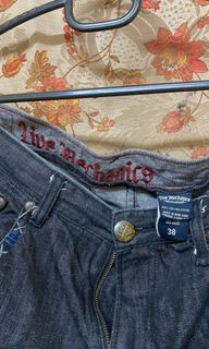 (Category: ) located in . Submitted by thrift.nzj (Listing ID 1351550482, Image 1). Description: .