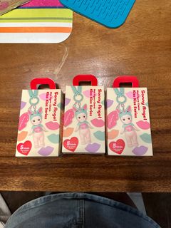 (Category: ) located in . Submitted by hoodlcve (Listing ID 1351568202, Image 1). Description: .