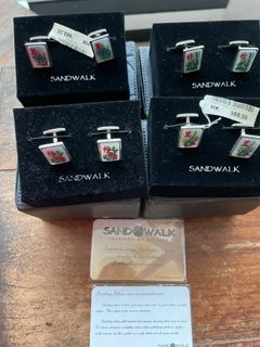(Category: ) located in . Submitted by preloved_hoarder (Listing ID 1351524949, Image 1). Description: .