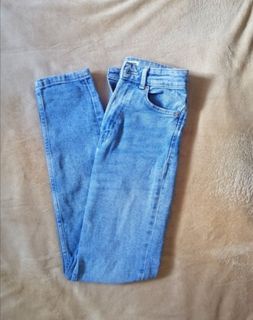 (Category: ) located in . Submitted by lovestuff18 (Listing ID 1351460372, Image 1). Description: .