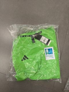 （分類：）位於 。 由 edsello 提交（商品編號 1351520420，圖片 1）。簡介： 。