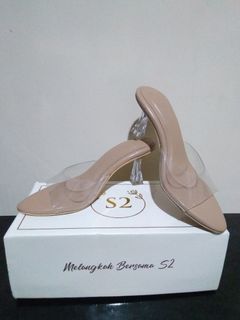 (Kategori: ) berada di . Dikirim oleh stuffbysr (ID iklan 1351569918, Gambar 1). Deskripsi: .