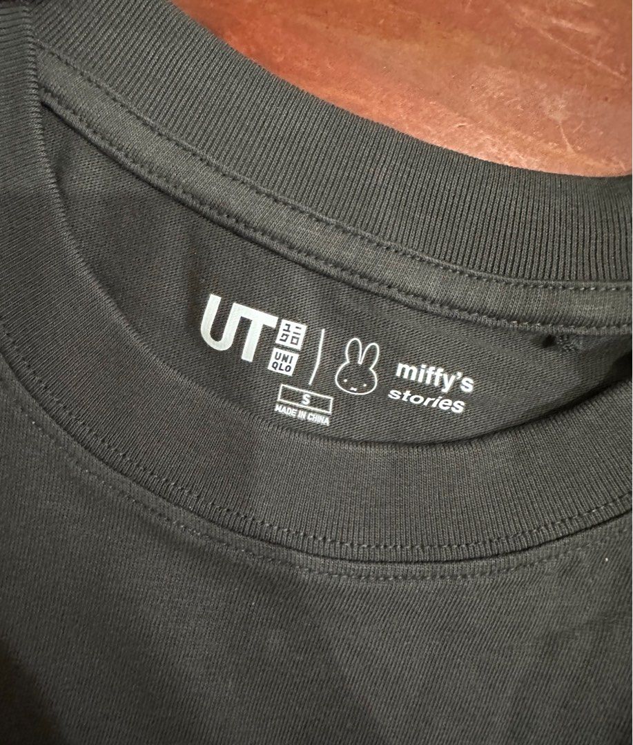 Uniqlo Shirt (Category: Blouses) located in Caloocan City. Submitted by mpatientt (Listing ID 1351437978, Image 3). Description: • aspack • fixed price • all in good condition • perfect for kids or for petite girlies • all bought in Gateway • retails for around 800 each.