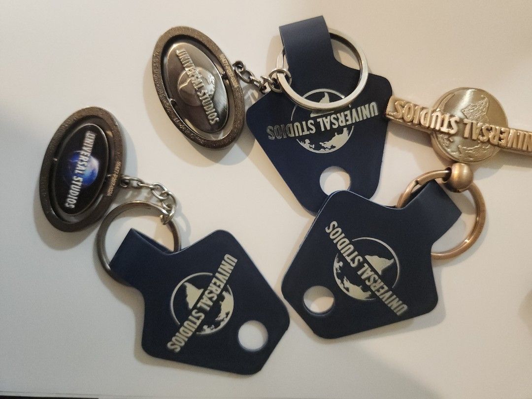 UNIVERSAL STUDIOS KEYCHAINS (Category: Craft Supplies & Tools) located in Singapore. Submitted by 8909fadh (Listing ID 1351594715, Image 1). Description: New and authentic UNIVERSAL STUDIOS FLORIDA keychains. 1 for $8. 3 for $18..
