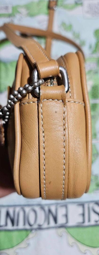 Vintage Coach 9589 Camera Bag (Category: Cross-body Bags) located in Baguio. Submitted by everything_v (Listing ID 1351569785, Image 3). Description: negotiable accepts layaway/installment plus SF.