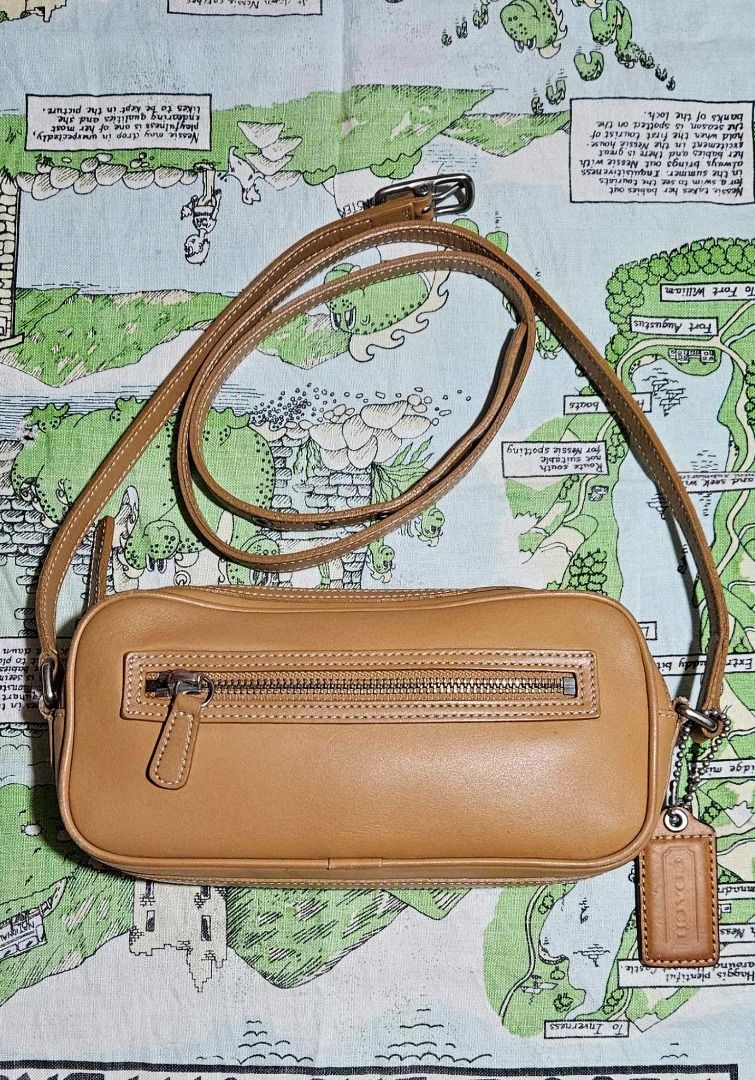 Vintage Coach 9589 Camera Bag (Category: Cross-body Bags) located in Baguio. Submitted by everything_v (Listing ID 1351569785, Image 1). Description: negotiable accepts layaway/installment plus SF.