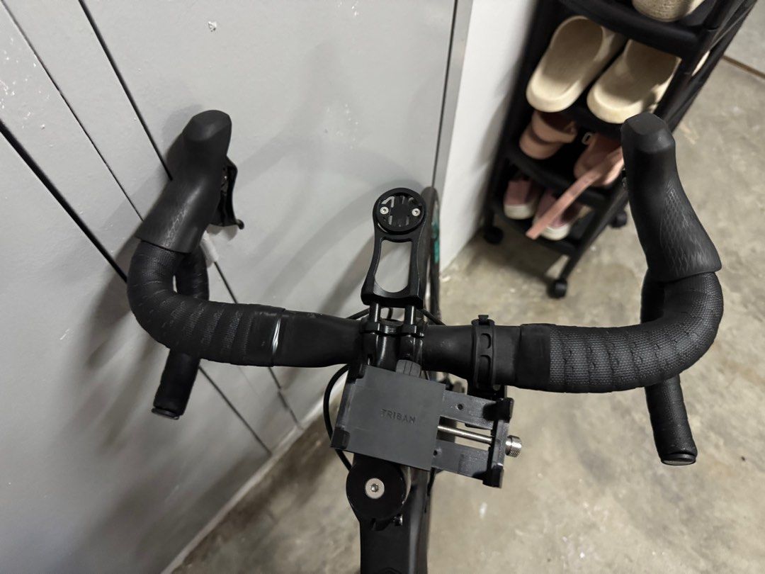wts java vesuvio (Category: Bicycles) located in Singapore. Submitted by joedecant (Listing ID 1351534898, Image 5). Description: recently service, recently changed new authentic fork as old one spoilt .changed new deraileurs. bike works wonders. good for beginners who is getting into road bikes.