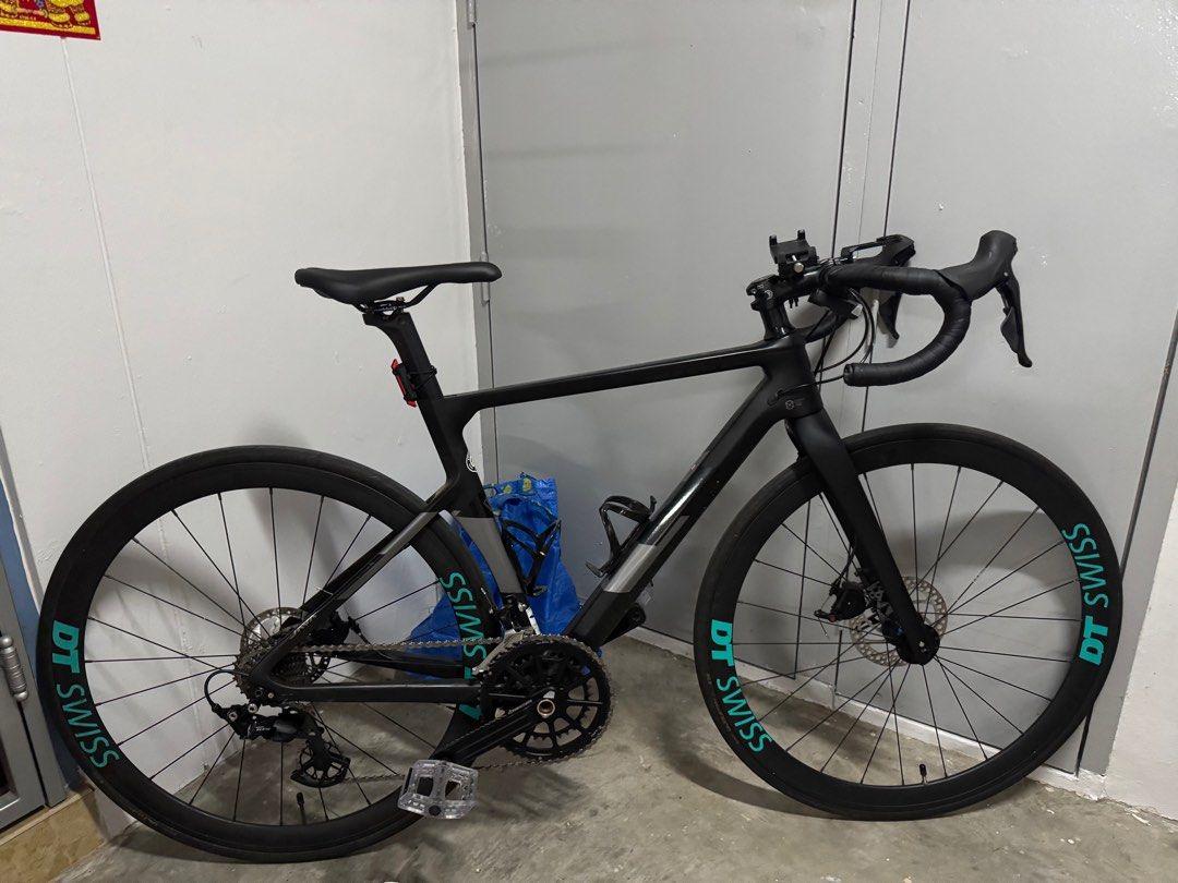 wts java vesuvio (Category: Bicycles) located in Singapore. Submitted by joedecant (Listing ID 1351534898, Image 1). Description: recently service, recently changed new authentic fork as old one spoilt .changed new deraileurs. bike works wonders. good for beginners who is getting into road bikes.