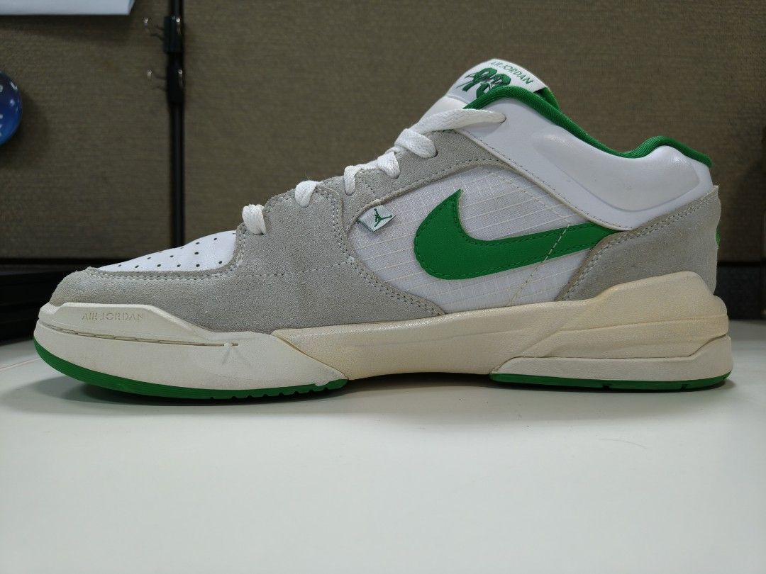 Air Jordan 1990 Sneakers (Category: Sneakers) located in Cardona. Submitted by rblanco (Listing ID 1351713117, Image 2). Description: Unused no box Size 10.