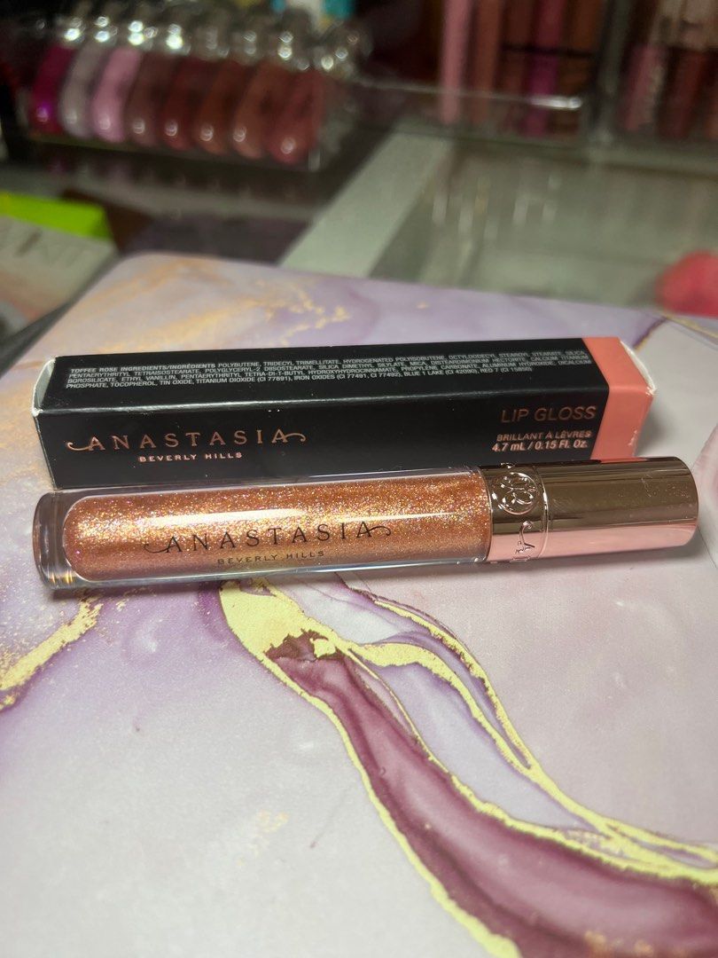 Anastasia Beverly Gloss Amber Sparkle (Category: Makeup) located in Paranaque City. Submitted by wakeupnmakeup.ph (Listing ID 1351655315, Image 1). Description: Used once for an event.