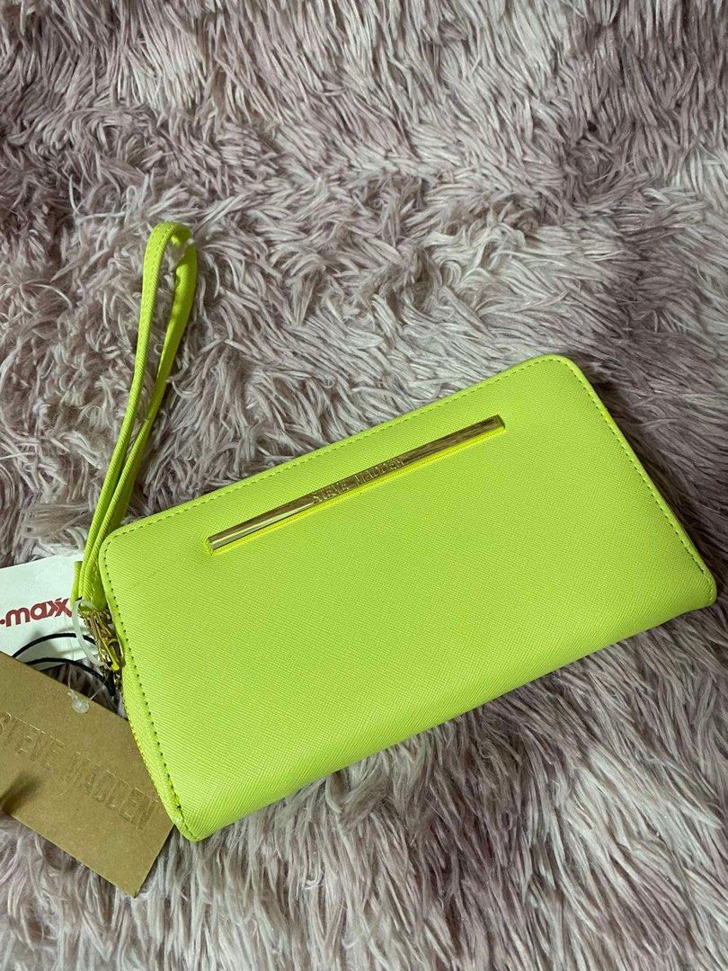 Steve Madden Long Wallet (Category: Luxury Bags & Wallets) located in Pasig City. Submitted by thehouseofcrystals (Listing ID 1351707446, Image 1). Description: ‼️ALL-MUST-GO Batch‼️ 💯Authentic/Original ~ US bought Selling stocks as is (if in doubt, please do not purchase) We are clearing one warehouse for another business Selling low ~ usual SRP is 2-3 times our posted price Location: PASIG CITY Shipping via: J&T // Lalamove // Grab 🥳🥳🥳🥳🥳�