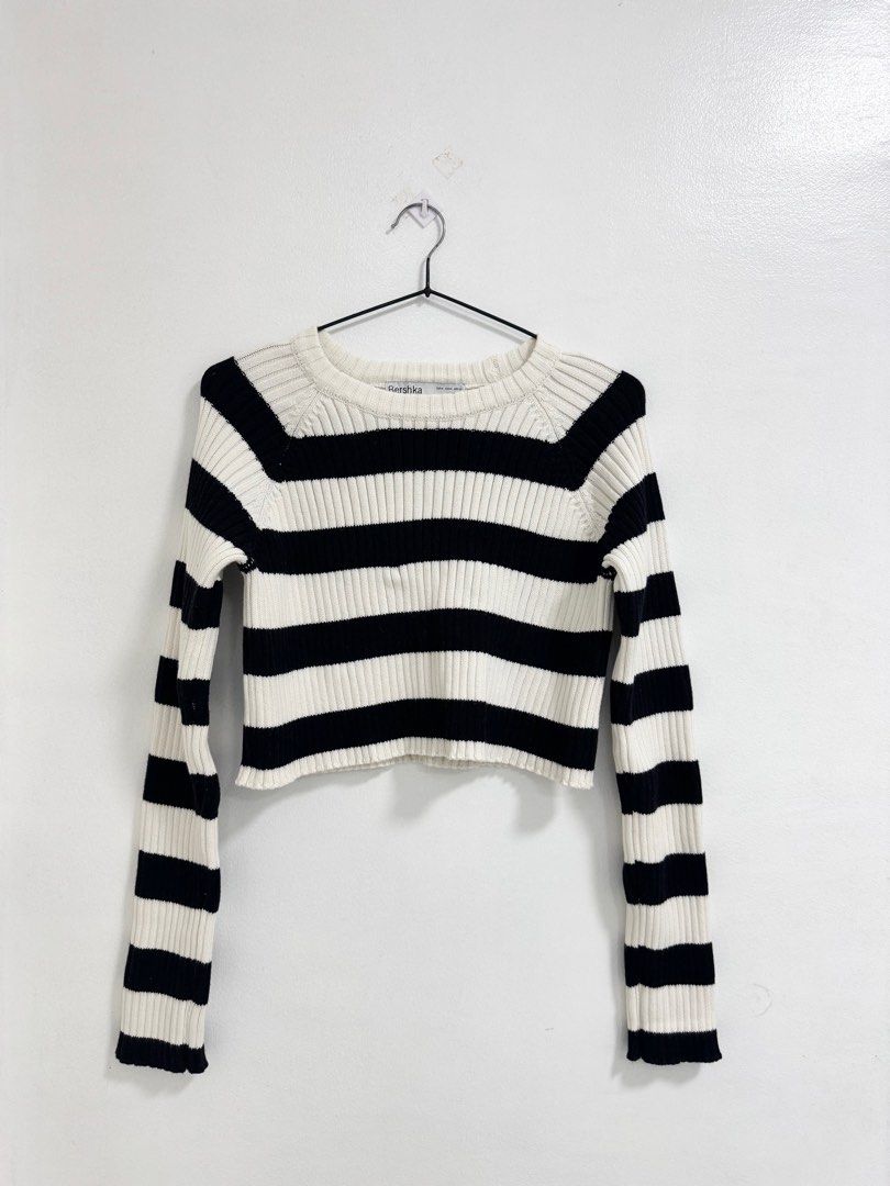 Authentic Bershka Knitted Stripes Long Sleeves (Category: Longsleeves) located in Quezon City. Submitted by kcdeclutters (Listing ID 1351697616, Image 1). Description: Never been used. Orig price: PHP 1,495 Rfs: Decluttering Fits XS to Semi-M.
