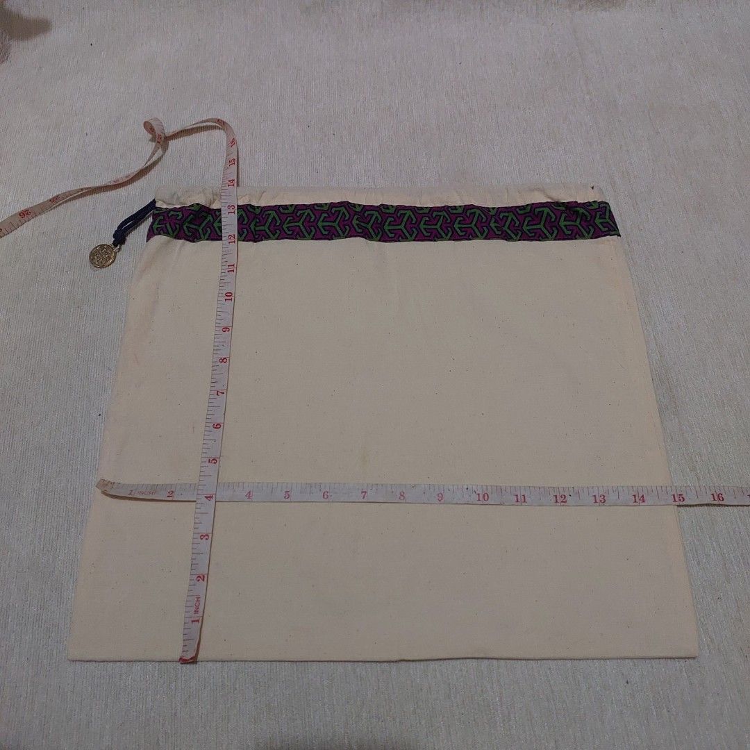 Authentic Tory Burch dust bag 14x15 inches (Category: Luxury Bags & Wallets) located in Manila. Submitted by jfluxury.co (Listing ID 1351733847, Image 3). Description: excellent condition no flaws bought in Japan 🇯🇵 💯% Authentic. 😊 Money back guarantee. 😊 Clean and ready to use na.