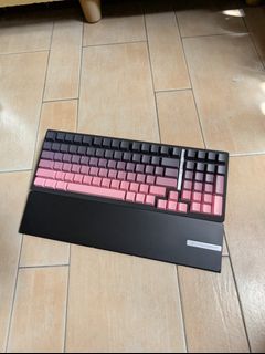 (Category: ) located in . Submitted by xinhe (Listing ID 1351771533, Image 1). Description: .