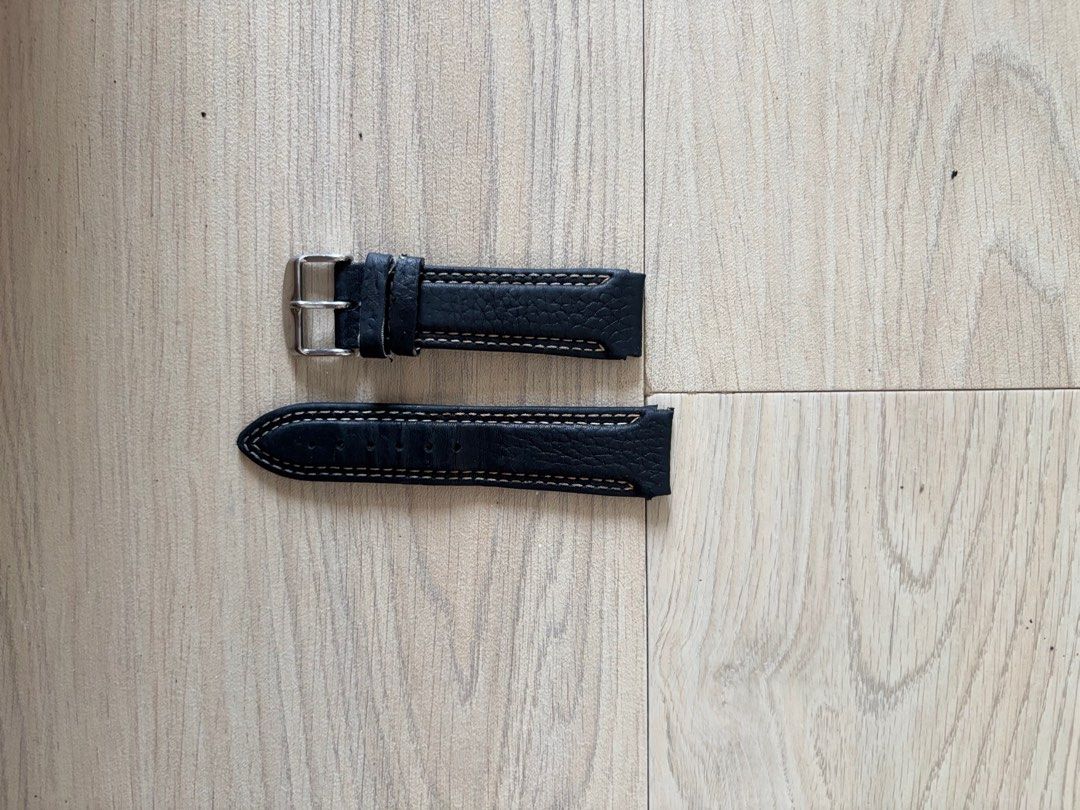 Black Veloci Watch Strap (Category: Men's Watches) located in Bacoor. Submitted by sparks__joy (Listing ID 1351749861, Image 1). Description: .