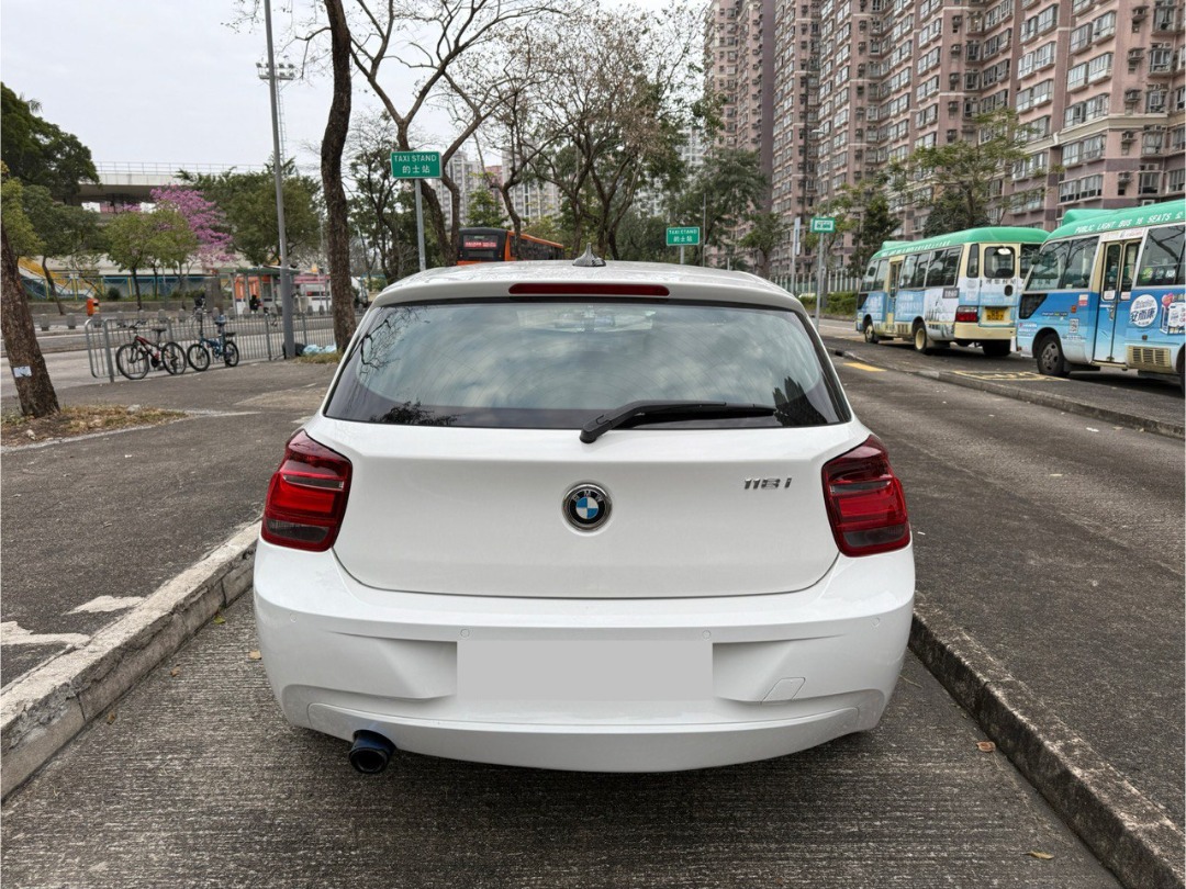 BMW 118i 5-Dr (A)62863174931970112