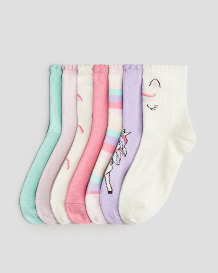 BNEW H&M 7 Pack Unicorn Socks SIZE 25/27 ( equivalent to 4-5 Years Old) (Category: Babies & Kids Fashion) located in Davao. Submitted by misisnijungkook (Listing ID 1351718361, Image 1). Description: BNEW RFS: wrong size( WAG KNA TUMAWAD) On hand and Ready to Ship - BUYERS WITH HISTORY OF JOY RESERVERING ARE NOT ALLOWED✌️✌️✌️✌️ LET'S NOT WASTE EACH OTHERS TIME! Shipping: J&T only SHIPPING FEE TO BE SHOULDERED BY THE BUYER ❌NO COD NO COP ❌NO SWAP 