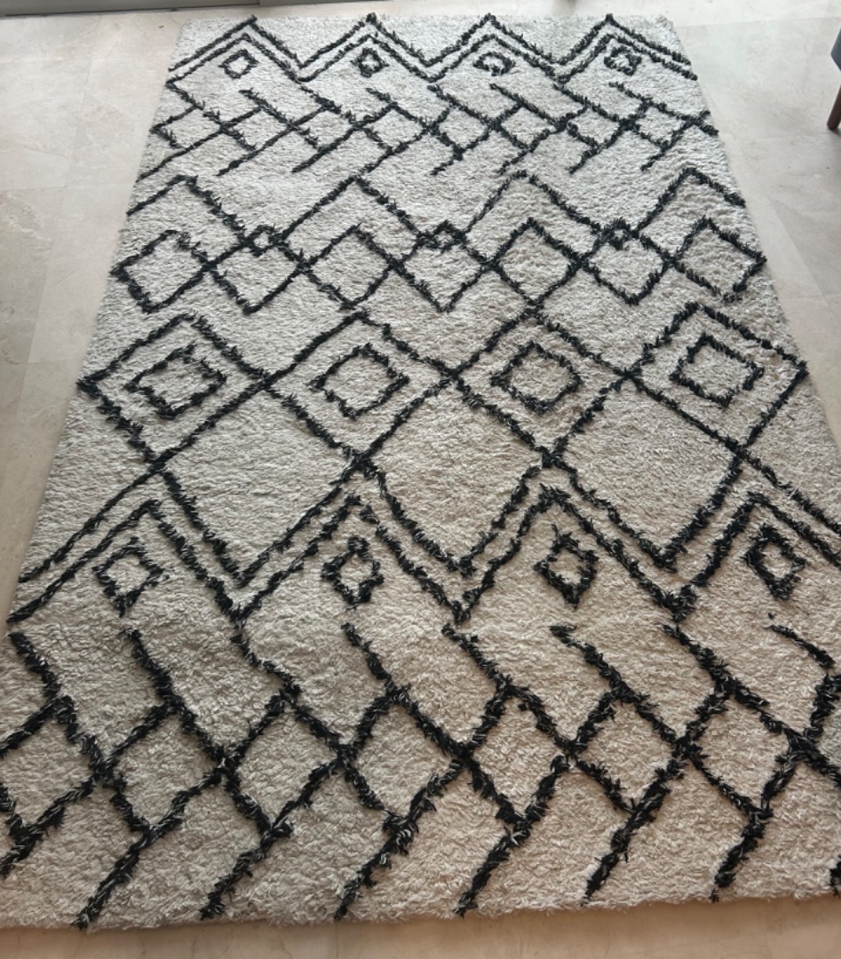 Castlery carpet / rug, Furniture & Home Living, Home Decor Accessories ...