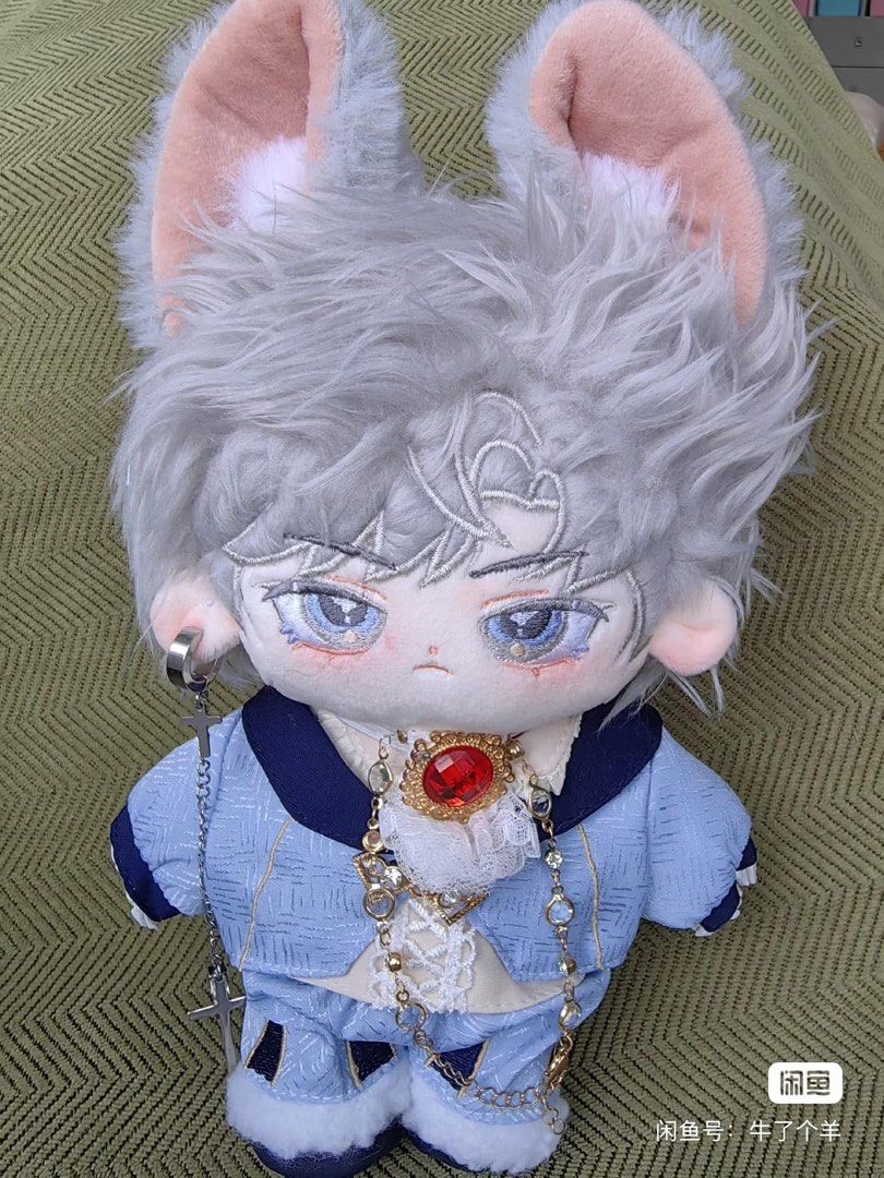 Clothes and cape for 20cm Plush Doll (Category: Plushies & Soft Toys) located in Manila. Submitted by sukunababe (Listing ID 1351777730, Image 2). Description: ONHAND clothes + cape For 20cm plush 450.