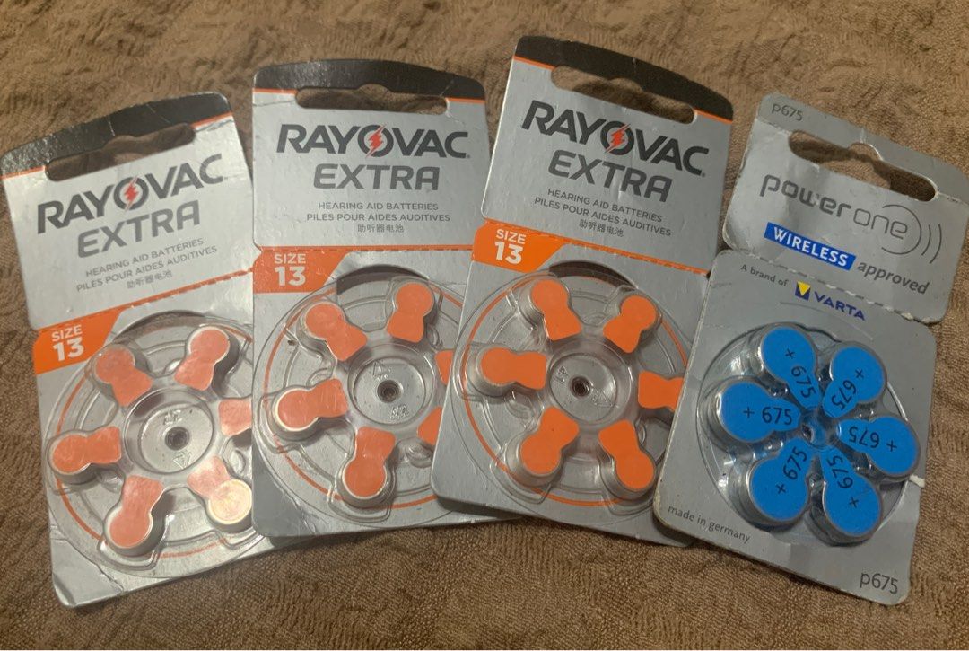 Hearing aid battery (Category: Visual & Hearing Aids) located in Manila. Submitted by thriftstoress (Listing ID 1351667428, Image 1). Description: brandnew hearing aid battery size 13 (orange) size 675 (blue) 200 each pack only take all for 600 only shipping available.