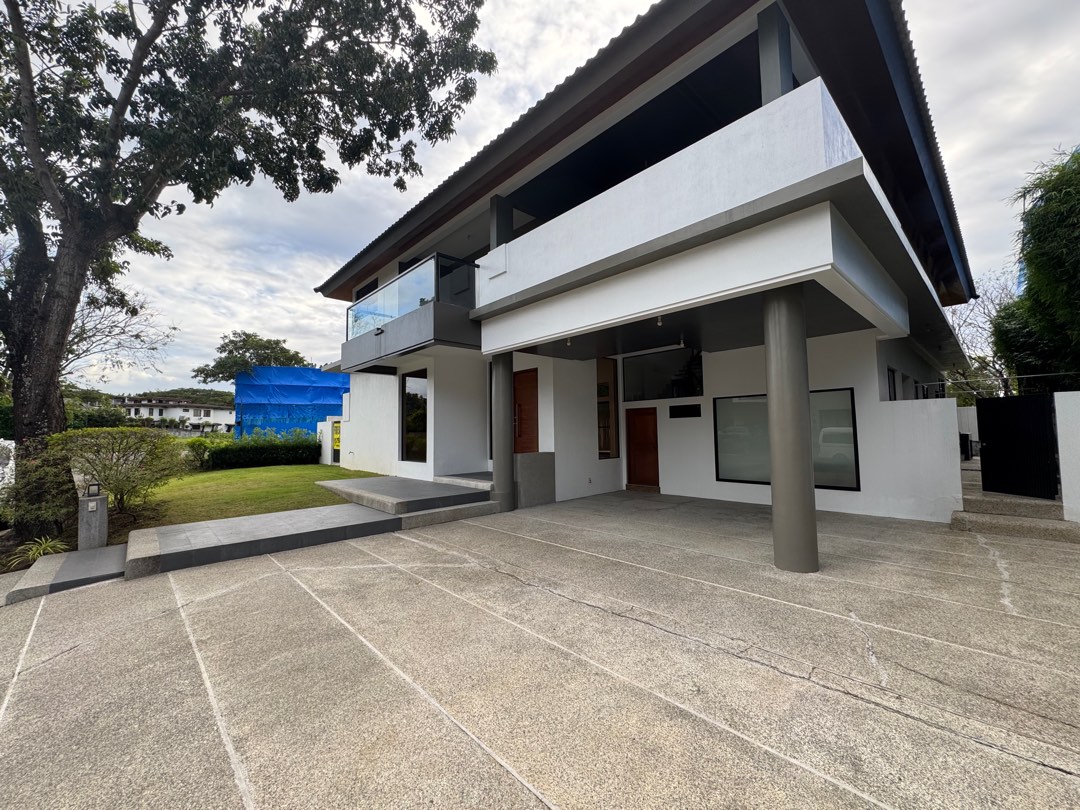 (Category: ) located in . Submitted by nicolo.remaxprimeph (Listing ID 1342159128, Image 1). Description: .