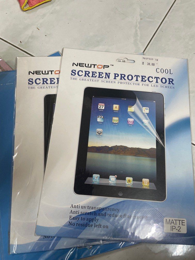 IPad 2 screen protector (Category: Other Accessories) located in Kuala Lumpur. Submitted by watermelonsweet_7 (Listing ID 1351708376, Image 1). Description: .