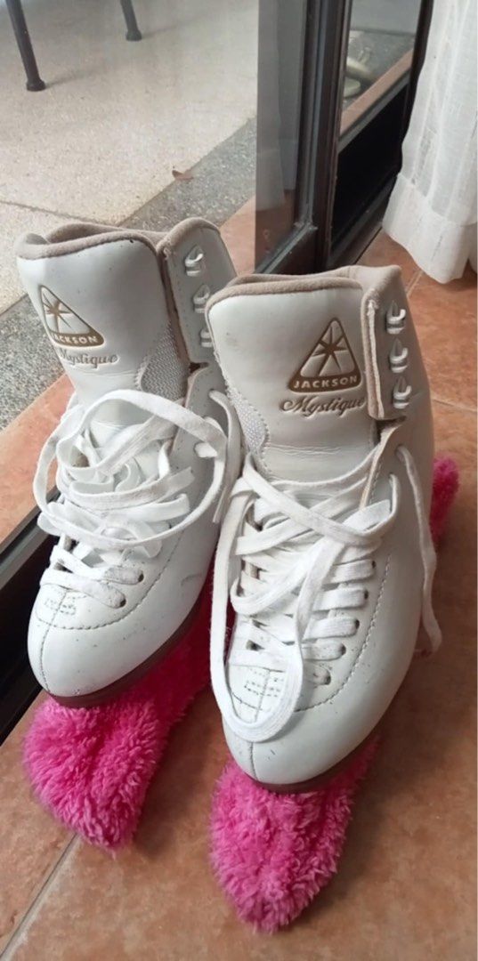 Jackson Mystique Figure Skates (Category: Skates, Rollerblades & Scooters) located in Makati City. Submitted by ssgaragesale (Listing ID 1351733935, Image 1). Description: .