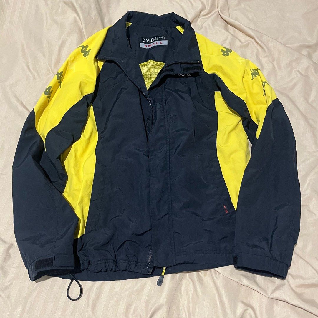Kappa windbreaker (Category: Coats, Jackets and Outerwear) located in San Fernando. Submitted by toki0 (Listing ID 1351698018, Image 1). Description: size: S mop: gcash mod: jnt/sdd/ggx 📍pampanga.
