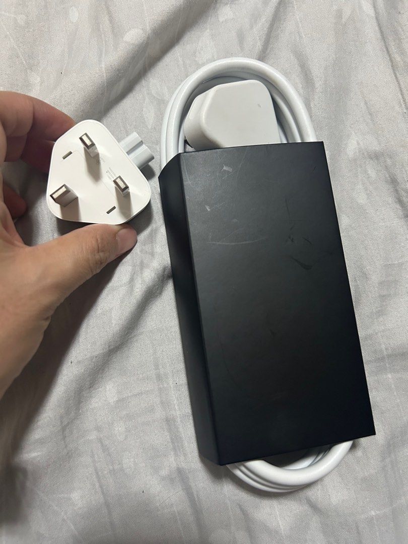 Macbook air power cord accessories (Category: Chargers & Cables) located in Quezon City. Submitted by projectbernice (Listing ID 1351625253, Image 2). Description: Cord that comes free with the Macbook air a1466. Never used just left in box. Item is located in Culiat q.c. Accept payment through gcash and can ship through j&t or lalamove..