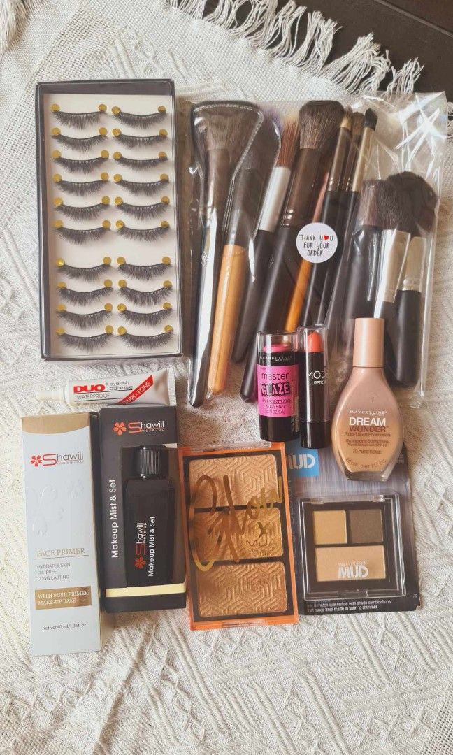 Make Up Brush,Cosmetics & Lashes Set 4 (Category: Makeup) located in Quezon City. Submitted by floreskari78555 (Listing ID 1351634505, Image 1). Description: Make Up Brush,Lashes & Cosmetics Set no. 4 For Take all only 1,500php‼️‼️ Shawill primer Shawill Setting Spray Mua Bronzer & Highlighter Maybelline Blush on Stick Mud Trio Eyeshadow Maybelline Foundation (can choose) Mode Lipstick (can choose) 10 pairs Marie Beauty Lashes Duo Eyelash Glue Da