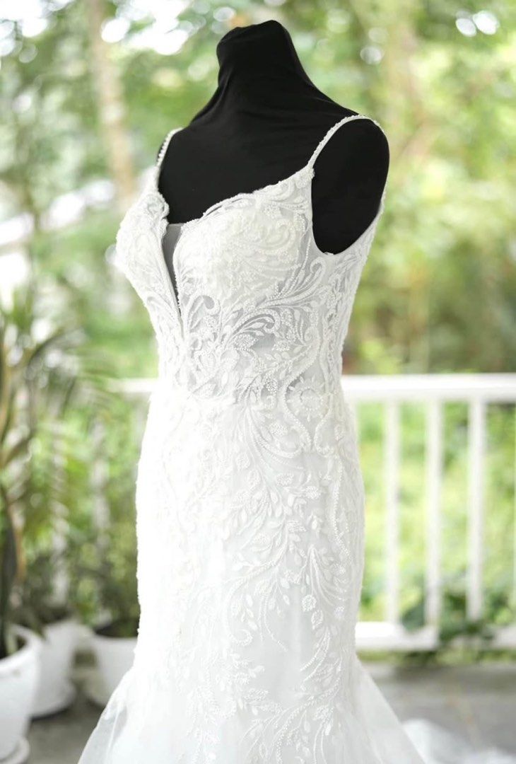 Mermaid cut Wedding gown (Category: Evening dresses & gowns) located in Marikina City. Submitted by aykhia (Listing ID 1351665209, Image 2). Description: NEGOTIABLE Wedding gown (mermaid cut) Can fit up to medium frame (adjustable strap) Dry cleaned already Freebies: ✔️ detachable ribbon ✔️ veil ✔️ cord ✔️ 2pcs heart pillows ✔️ arras ✔️ serpentina ✔️ hair accessories My size: bust 34", waistline 27" & height 4'11 Pick-up: Nangka,Marikina Book you